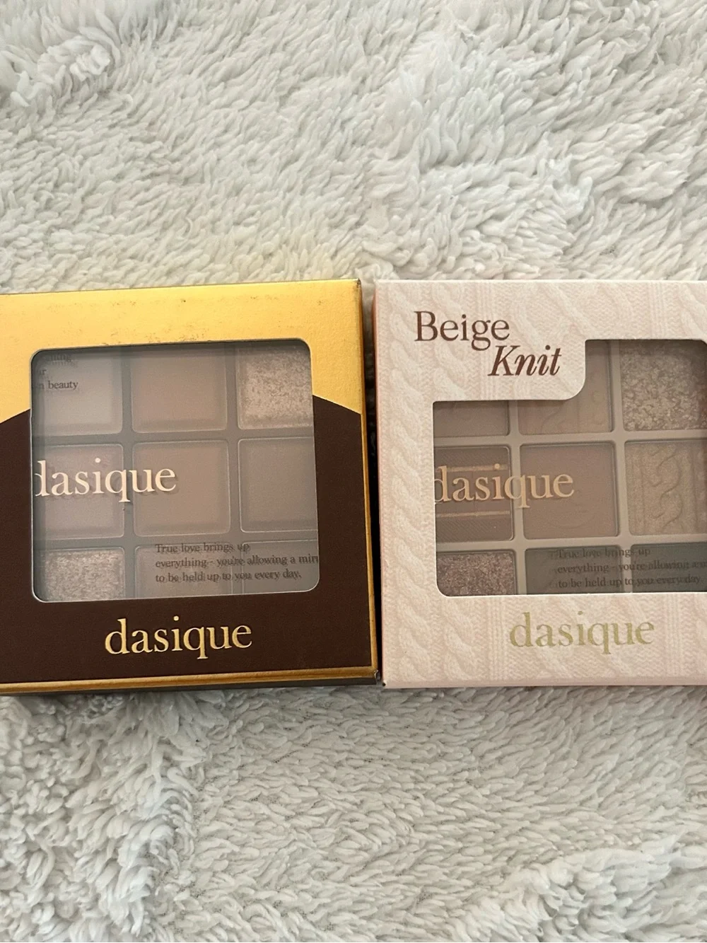 Dasnique Eyeshadow Palette - Beige Knit & Warm Taupe Shades
